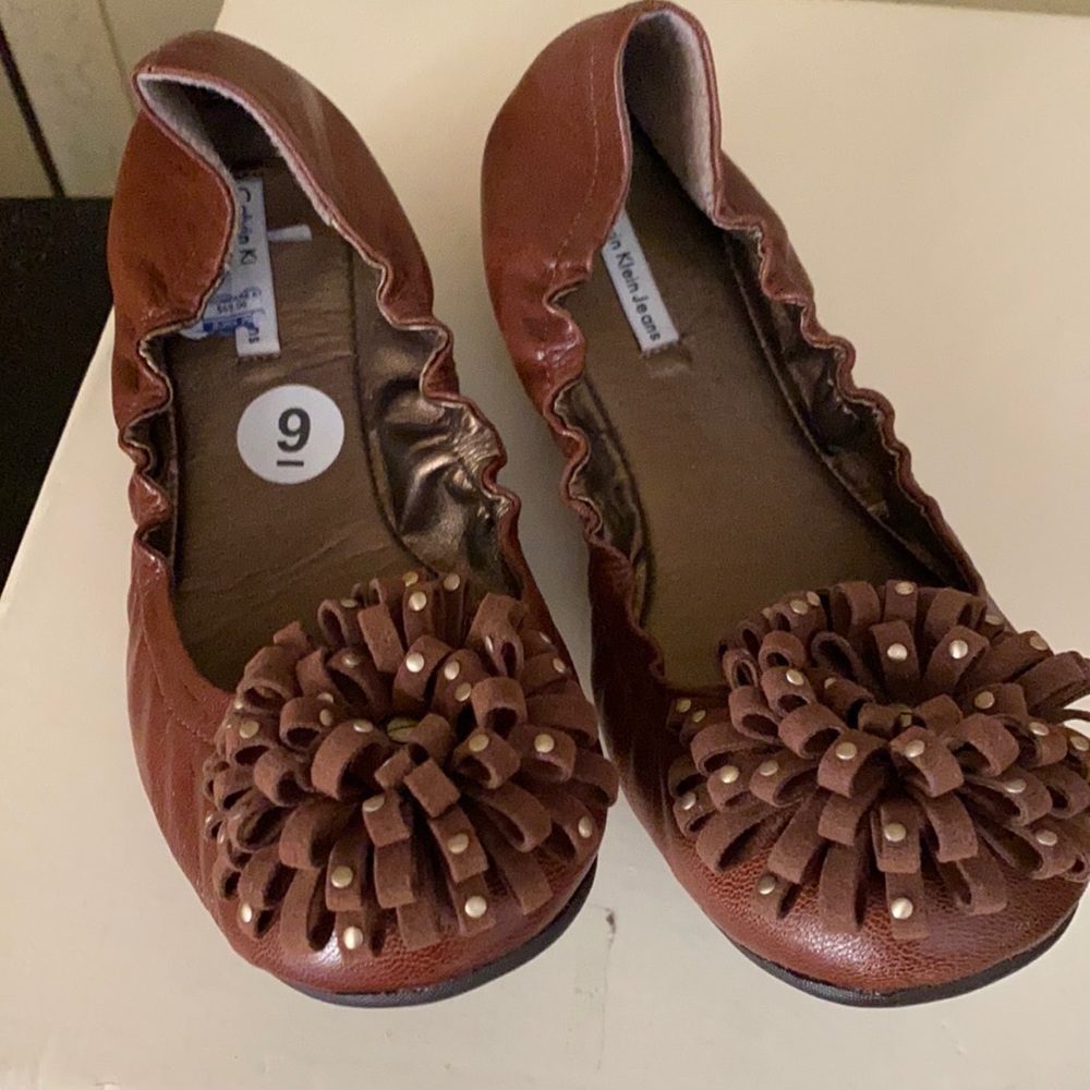 Brand name Calvin Klein flats
